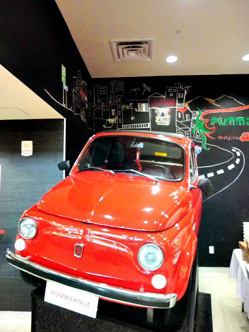 nonnas-red-fiat-500-pummarola