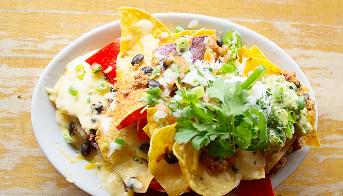 The-Bar-chicken-chili-nachos