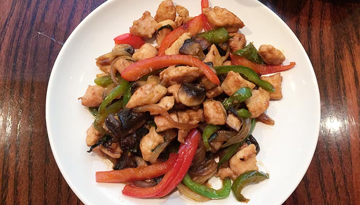 yuga-thai-basil-chicken2