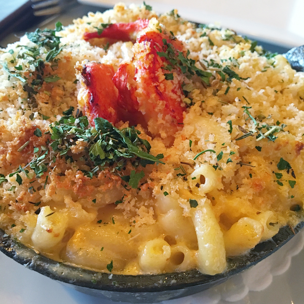 Swensen's Miami Lobster Mac and Cheese is a must try! Delicious!
