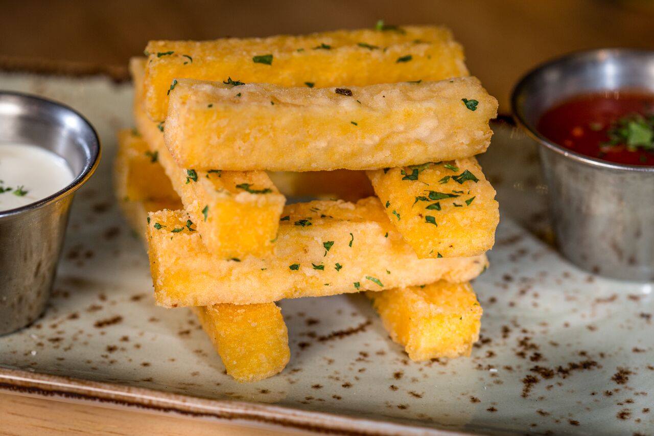 Cibo Winebar Coral Gables Polenta Fries. Click to read more or pin and save for later! Miami | Coral Gables restaurant