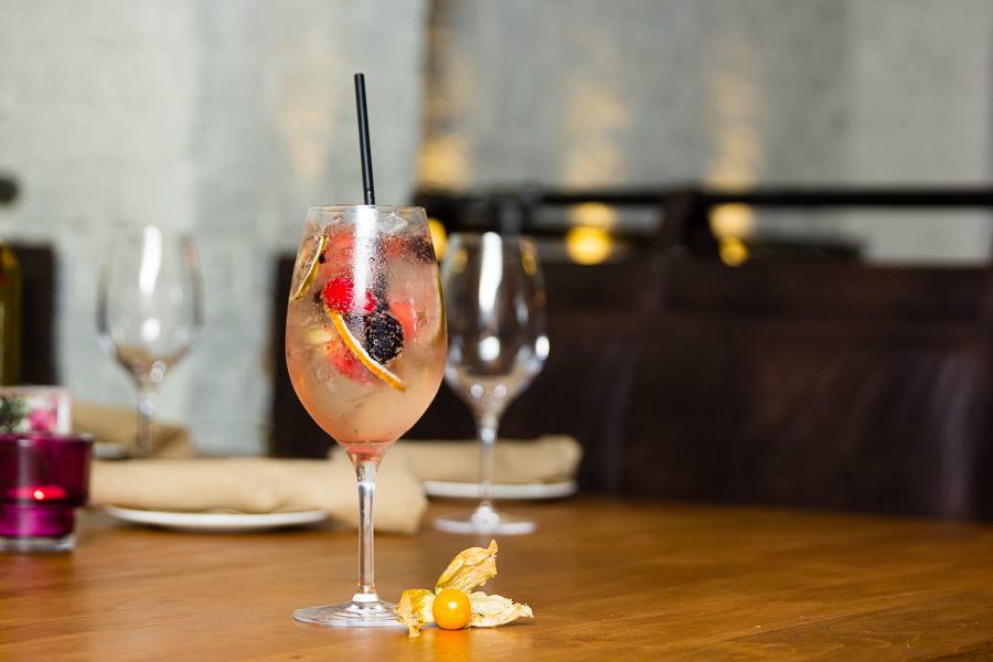 Cibo Winebar Coral Gables Sangria Frizzante. Click to read more or pin and save for later! Miami | Coral Gables restaurant