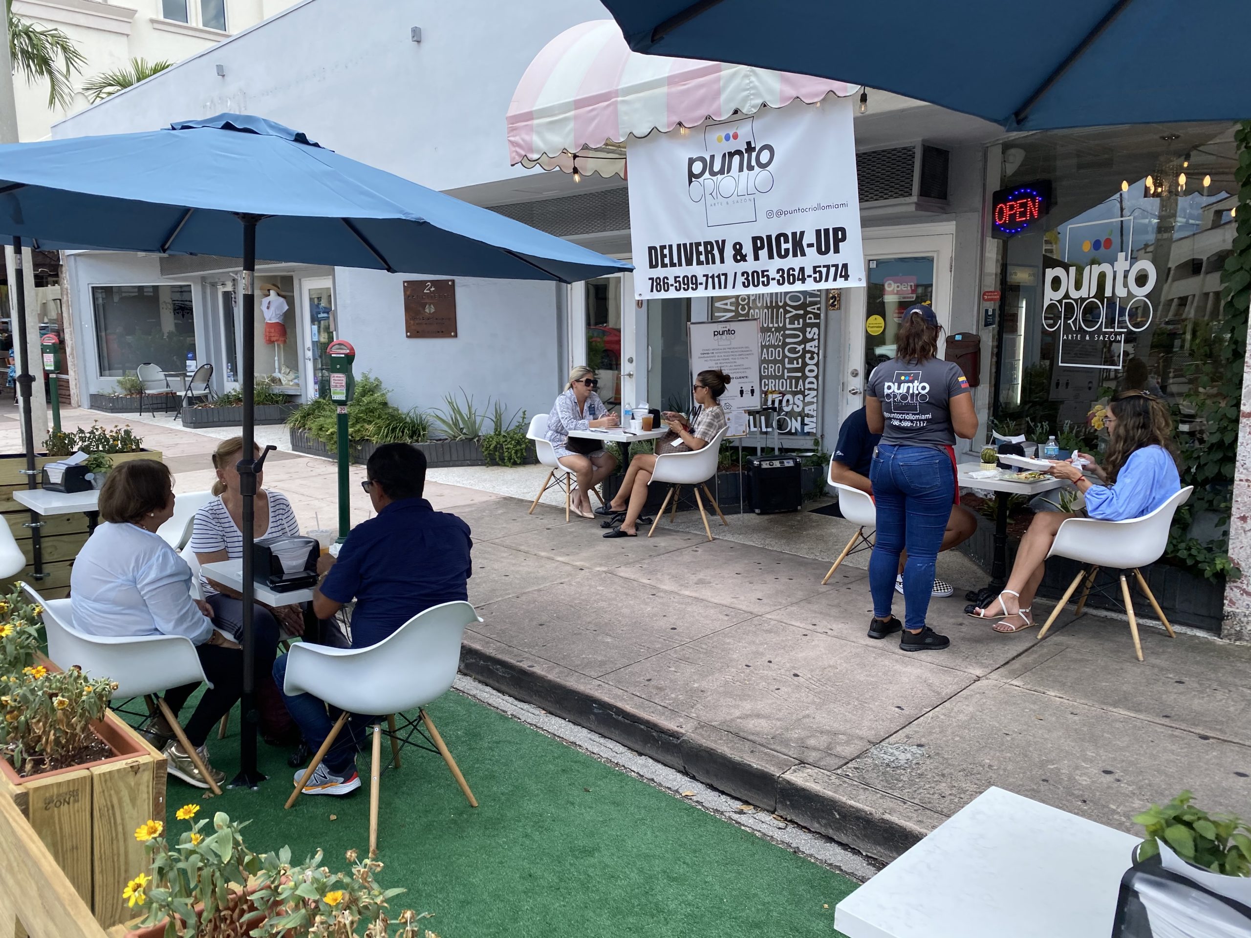 Punto Criollo Outdoor Seating only Venezuelan restaurant in Coral Gables, Florida