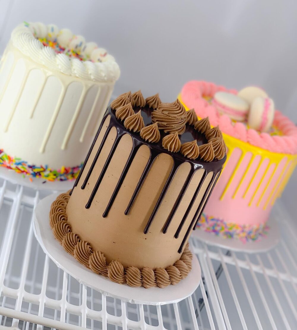 30 Places To Buy An Amazing Birthday Cake Around Miami - Coral Gables Love