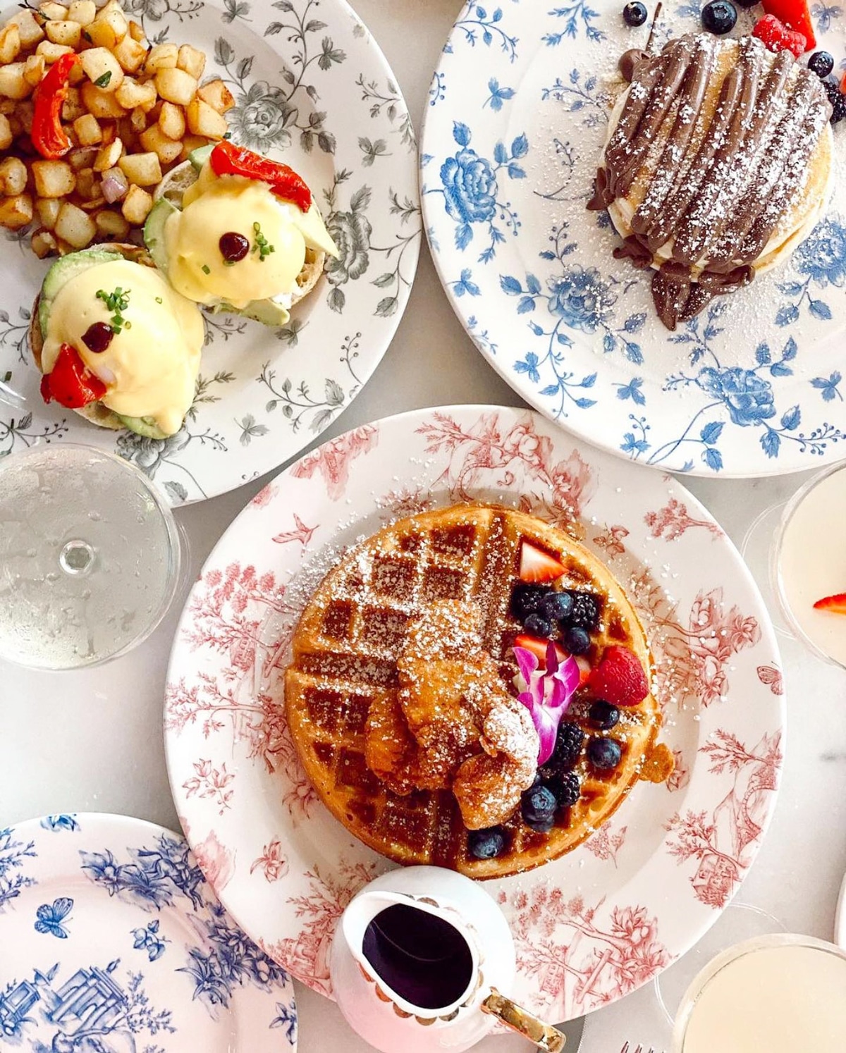 Miami Brunch Hostspot Little Hen in Midtown Miami with Instagrammable location and food