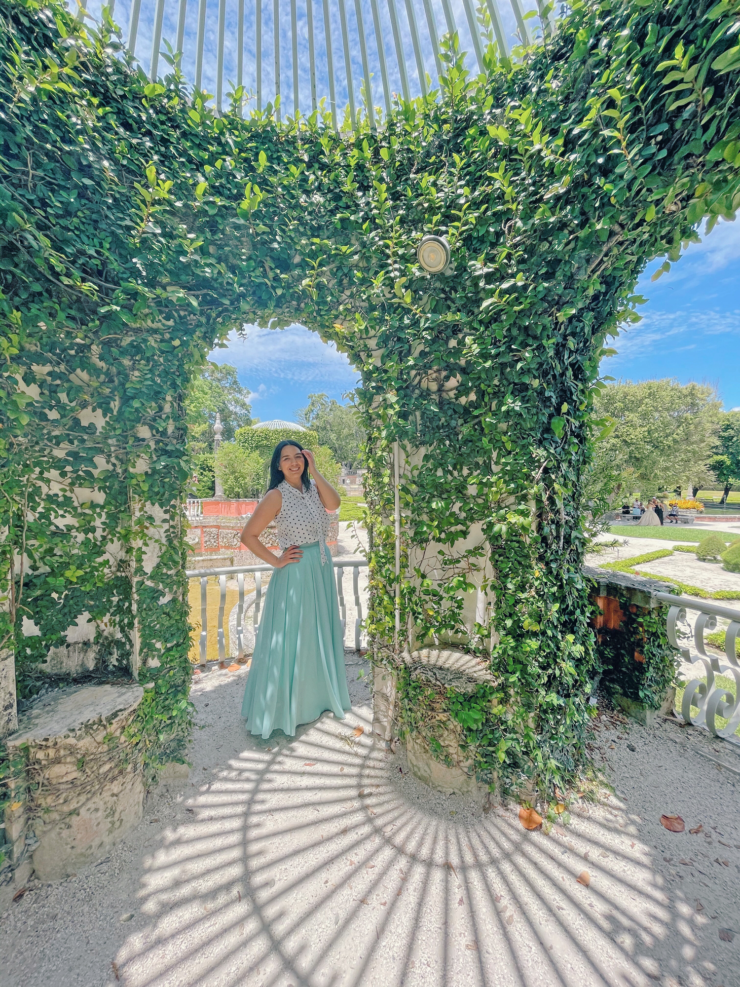 Best Things To Do in Miami: Vizacaya Museum & Gardens romantic photoshoot